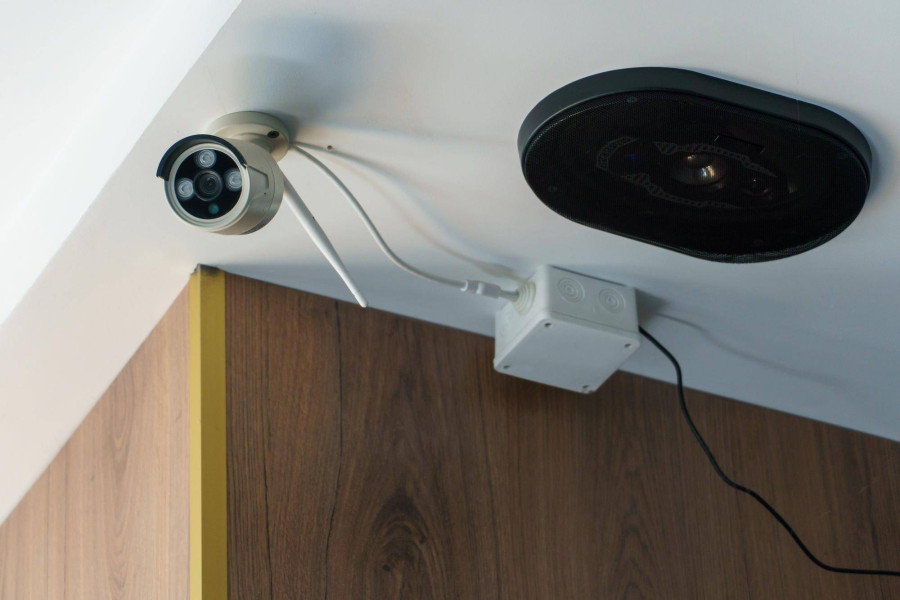 Montaż kamer monitoringu jak zamontować i na co zwrócić uwagę